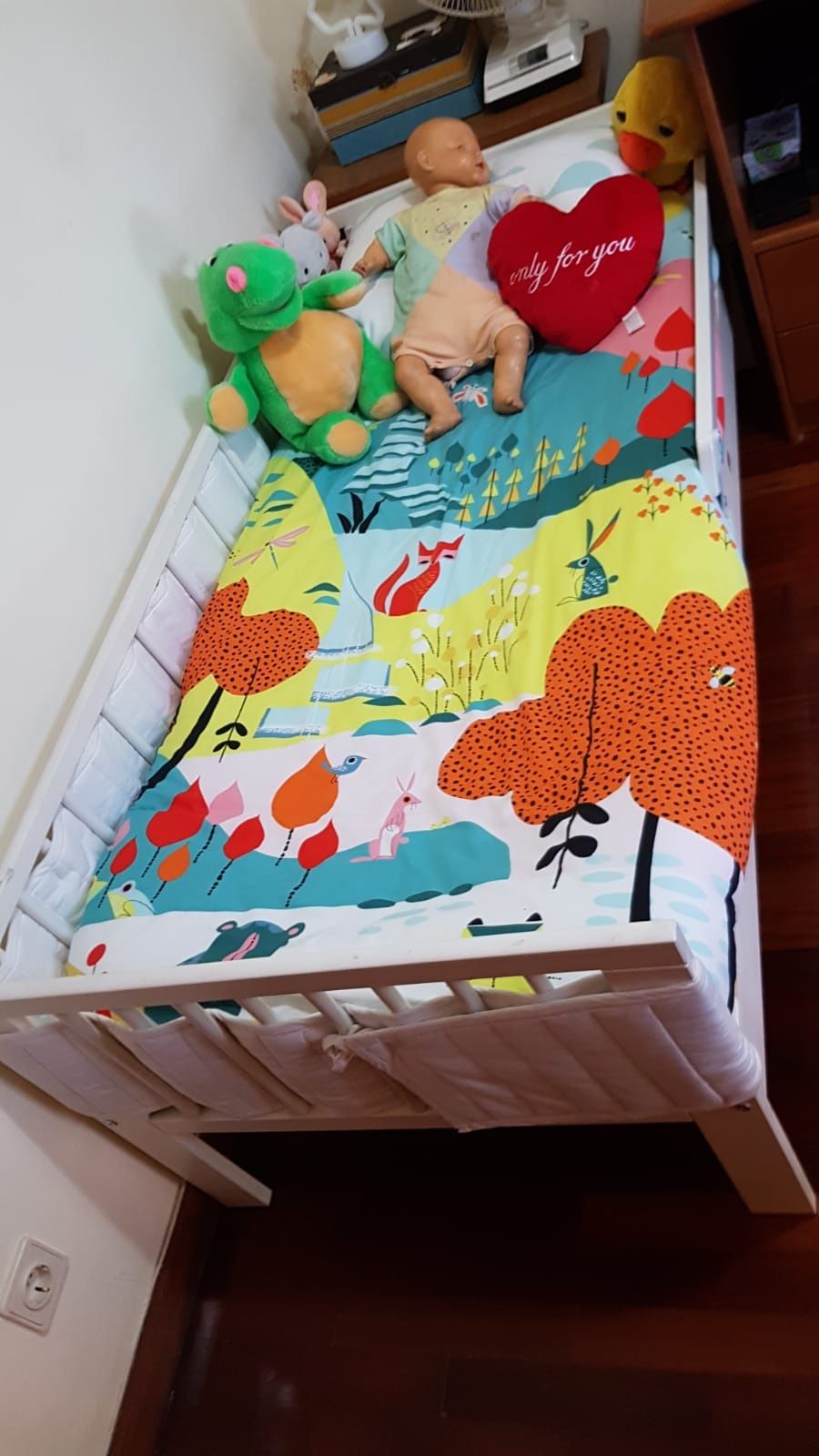 Cama de bebé com Grade