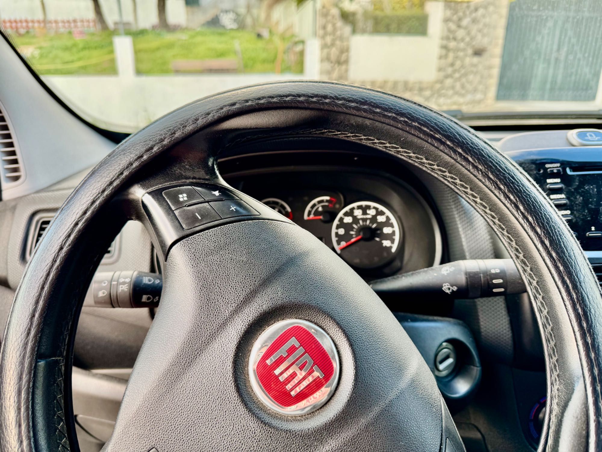 Fiat Doblo 7 lugares apta para TRANSPORTE de CRIANÇAS TCC