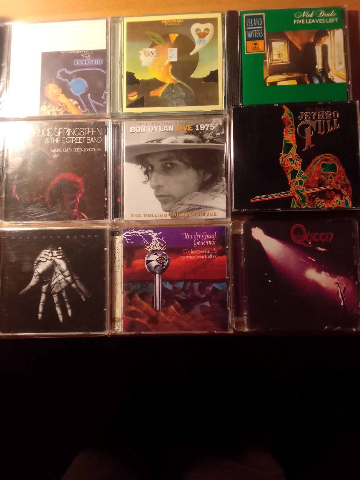 CDs Bruce, Dylan, Queen, Nick Drake, Paul, Full & Dead Can Dance
