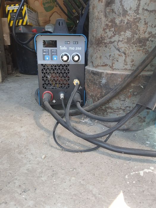 Сварка Tesla TIG/MMA 250 аргонодуговой