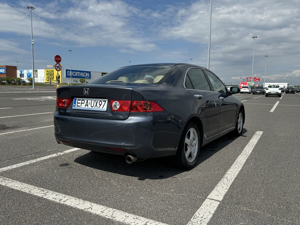 Honda Accord VII 2.0 Skóry Xenon bardzo zadbany egzemplarz