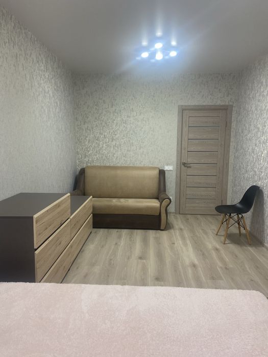 Здається 1 кімн. квартира ЖК “Бережанський”, Мінський мас. Є генератор