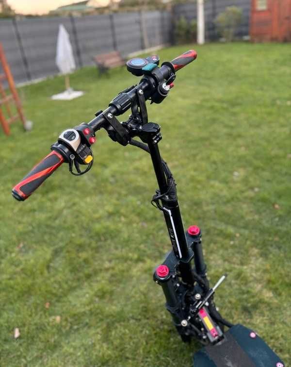 Trotinette électrique Halo Knight T107 pro  800 €