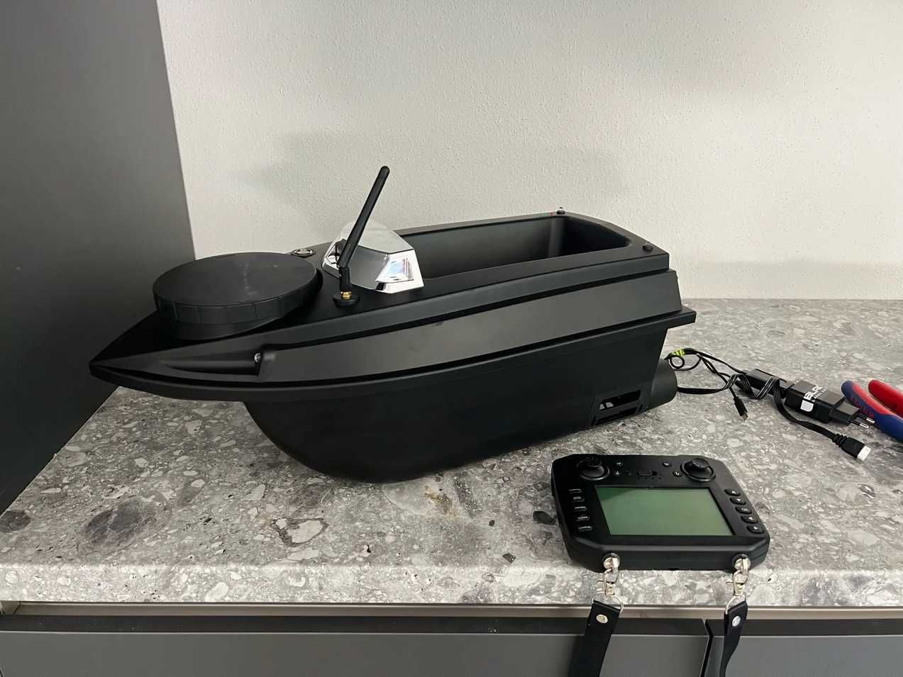łódka zanętowa GPS 20000mah v030 / v030 + echosonda