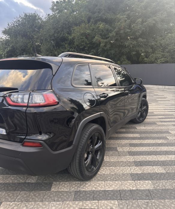 Продам Jeep Cherokee 2019