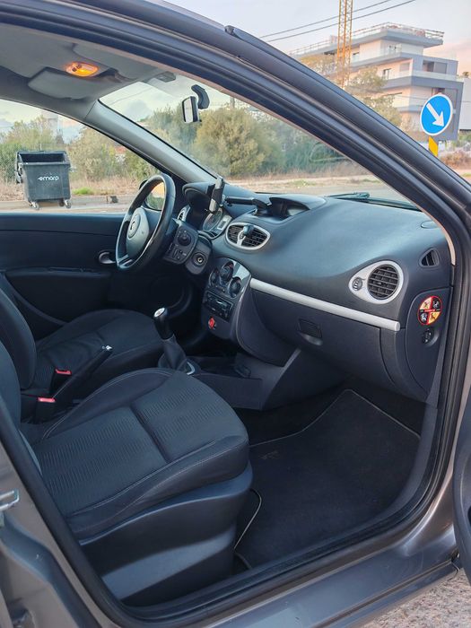 Clio III 2011 Gasolina