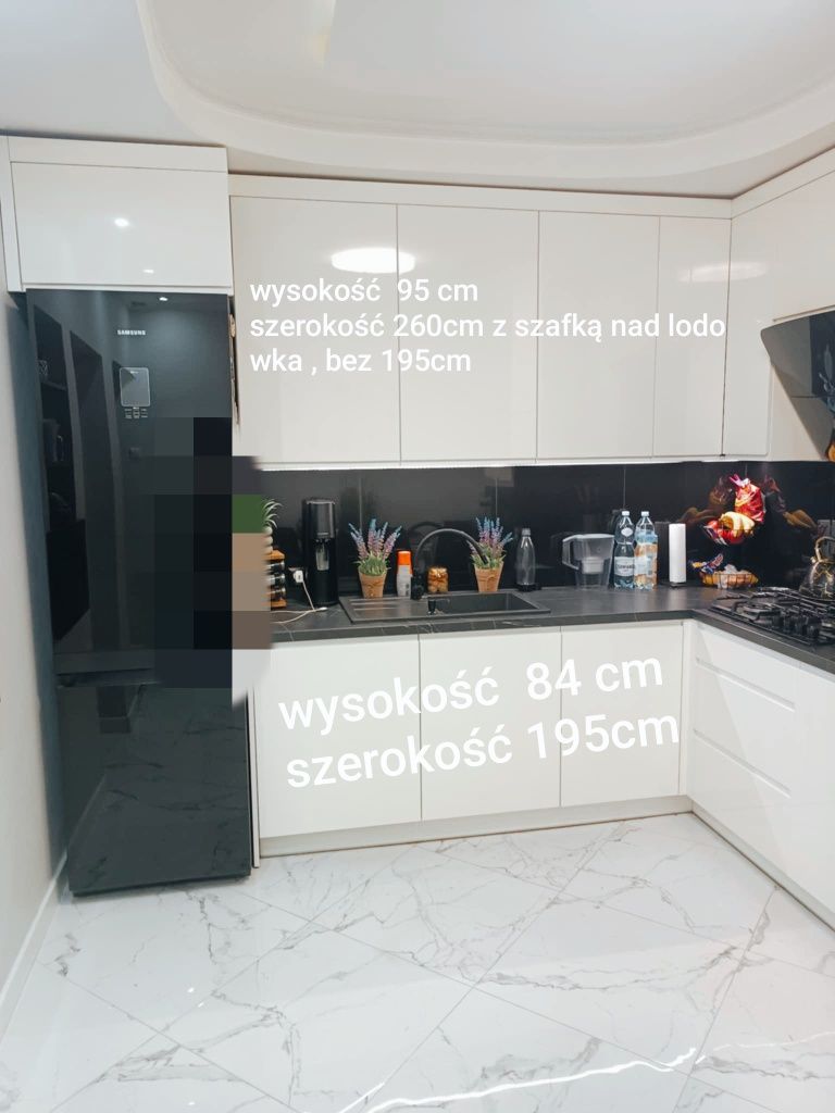 Meble kuchenne białe wysoki połysk