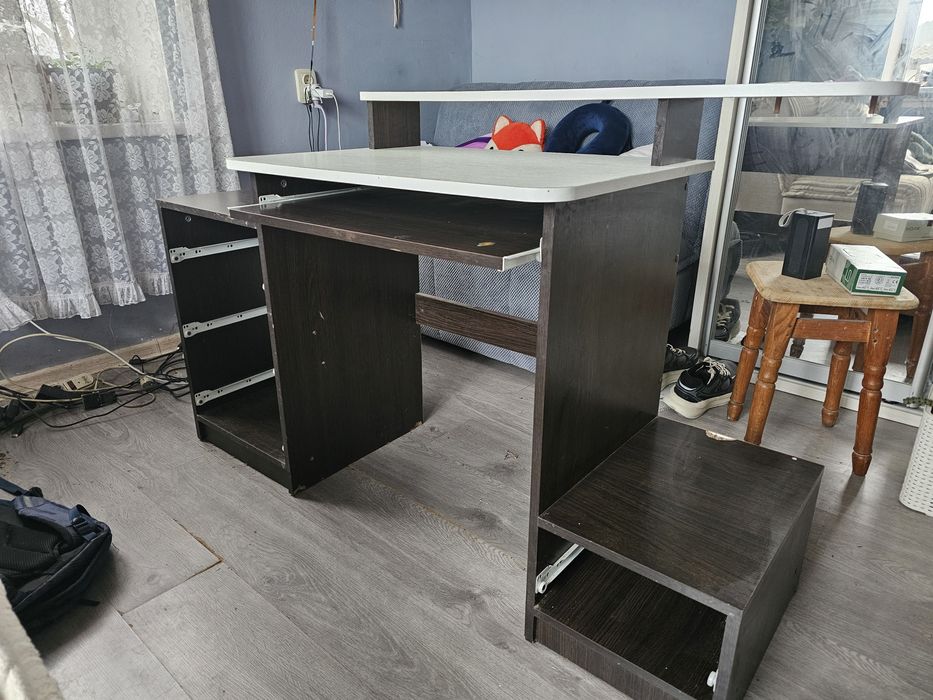 Продам комп'ютерний стіл б/у