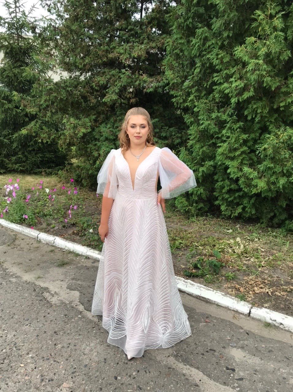 Гарна вечірня/випускна сукня