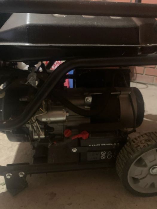 Генератор Hyundai HHY 3050 FE НОВИЙ! з візочком!(до 2 год відпрацював)