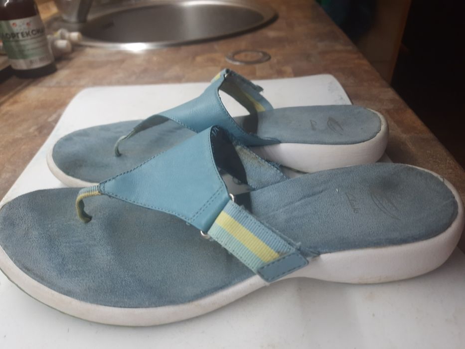 Босоножки Clarks 40-41 р