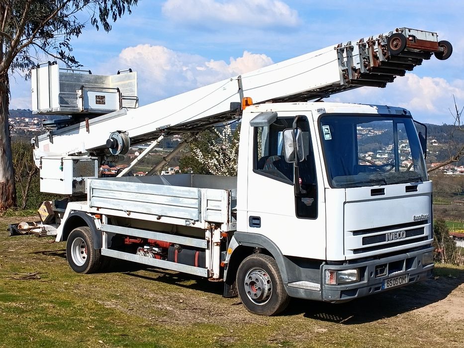 Iveco Eurocargo ML 75 E 14 Plataforma Elevatória