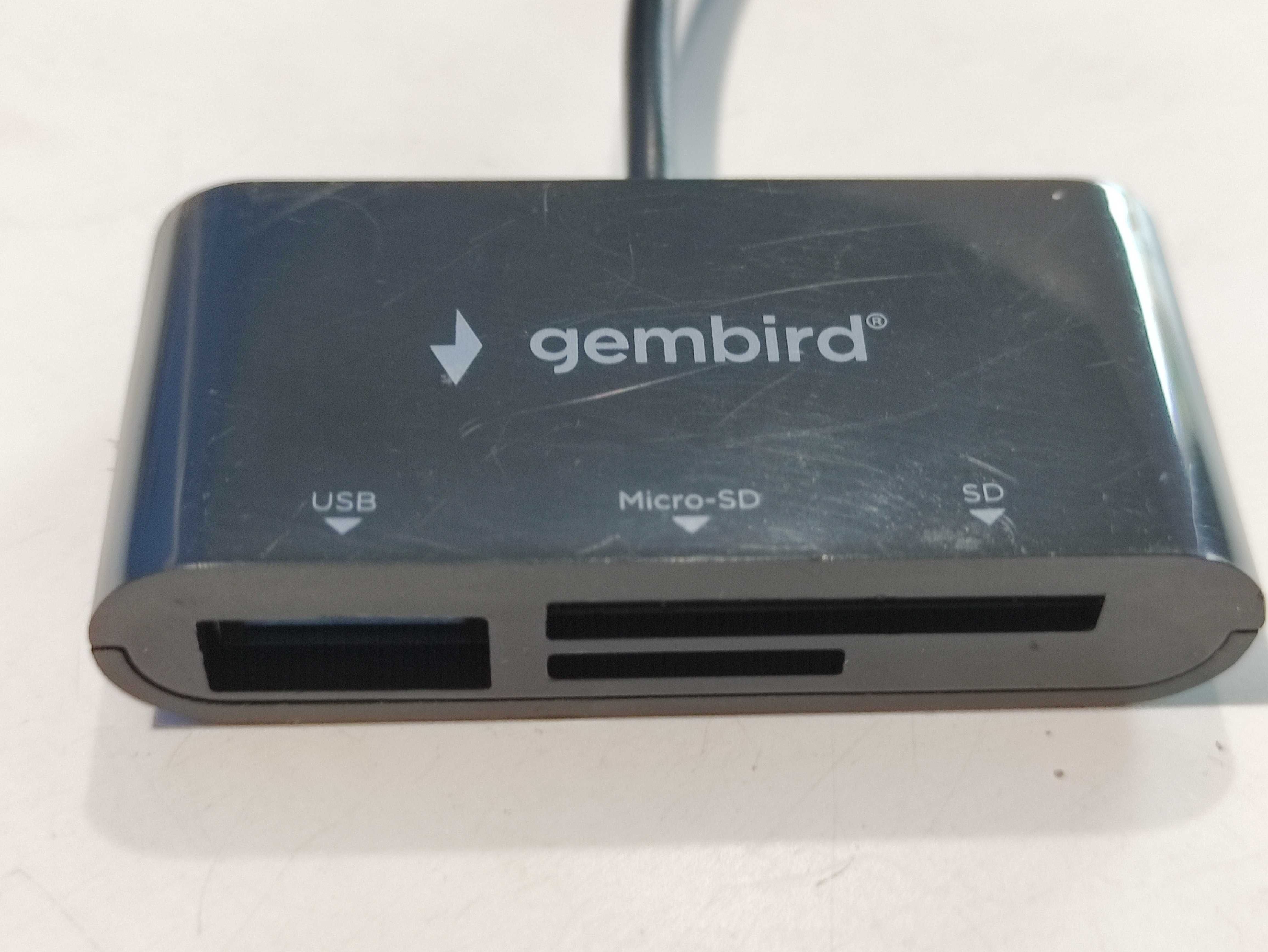 Считыватель флеш-карт Gembird Type-C SD/TF + USB2.0 (UHB-CR3-02)