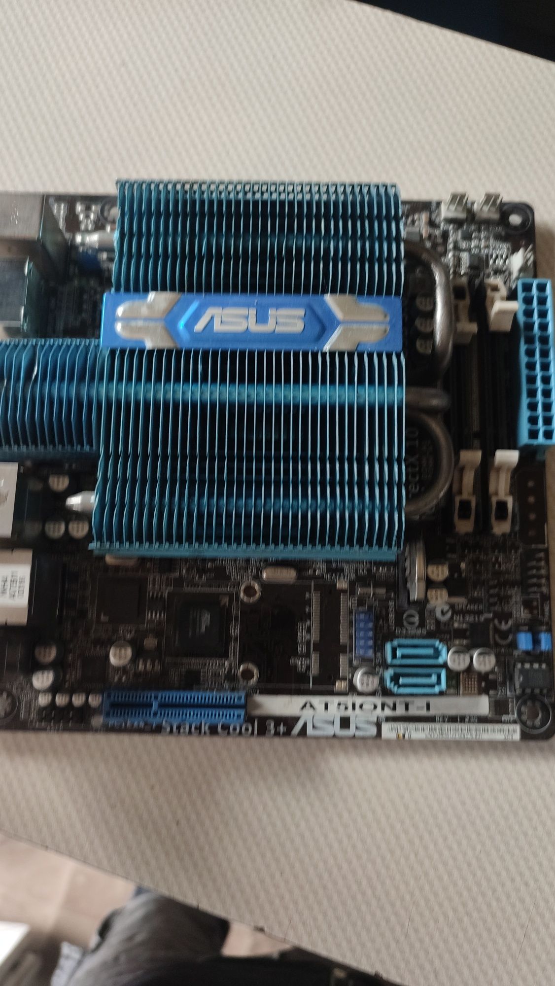 Материнська плата, 4 ядра, mini itx