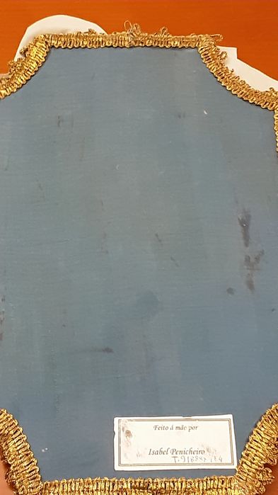 Vendo  Relicário  ou Registo feito à  mão com santa rosa de Lima