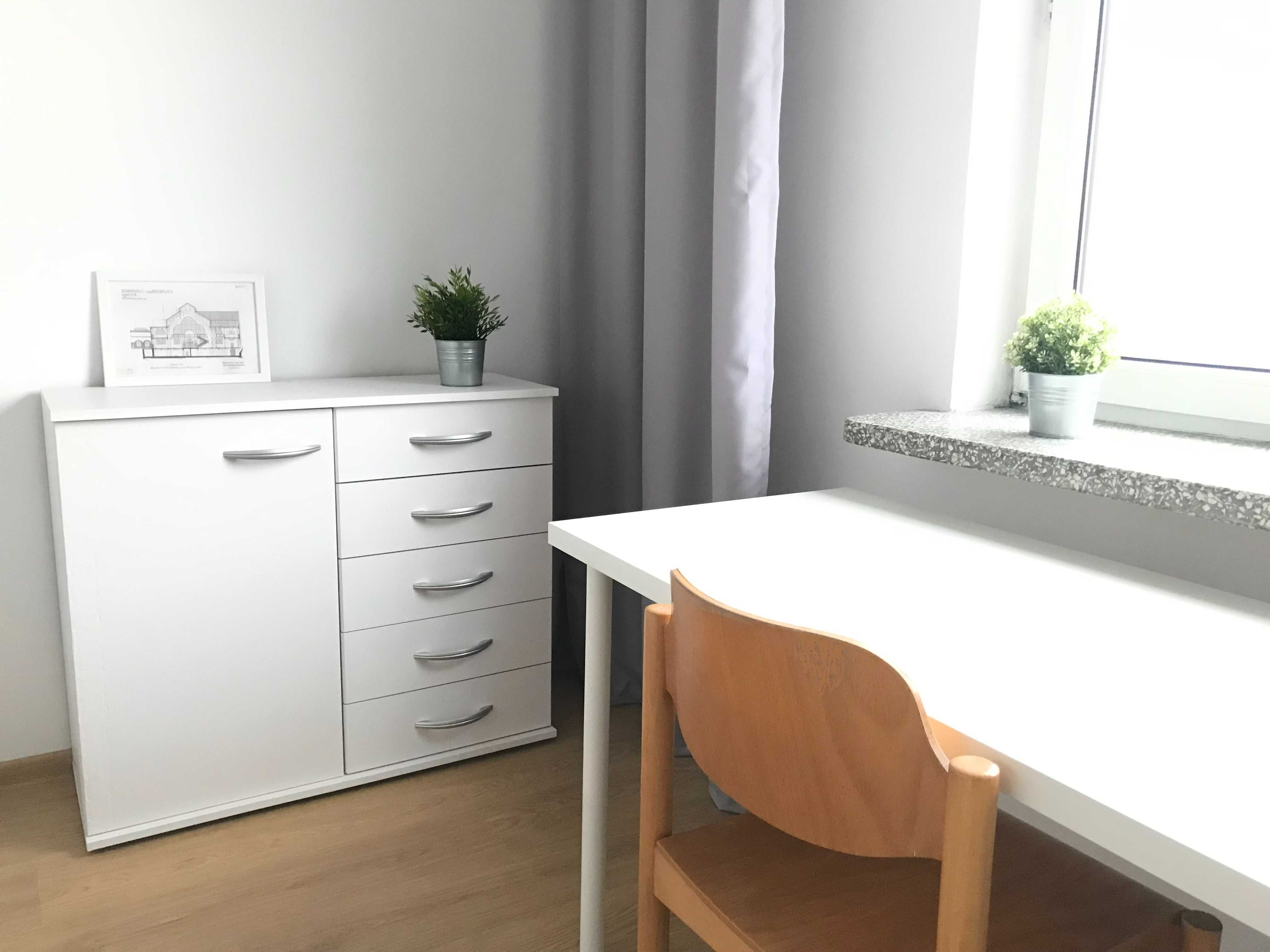 Magnolia/Astra WSB PWr UW AST ASP UM UE Legnicka, dla 1-2 osób, M-5os