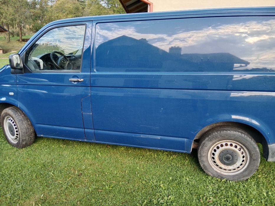 Sprzedam busa VW T-5 blaszaka