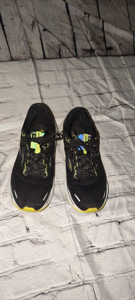 Кроссовки Brooks Ghost 14 Black Nightlife Lime Green