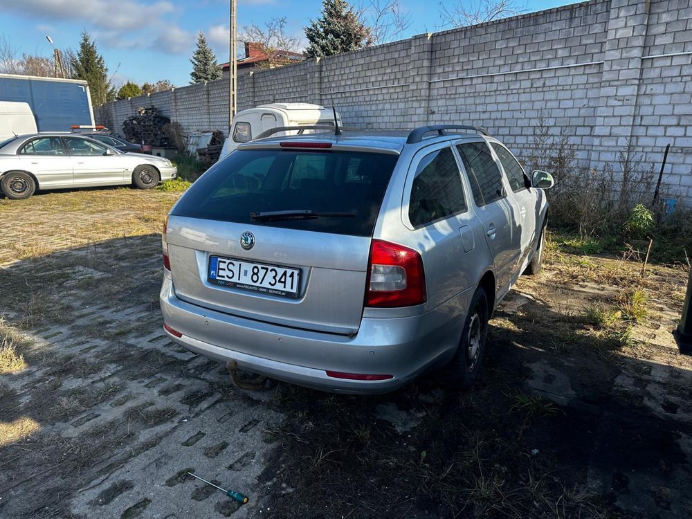 Skoda Octavia 1.6 Tdi 4x4 Uszkodzona