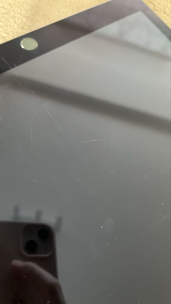 IPad Pro (12.9 inch) A1652 w dobrym stanie, wszystko działa