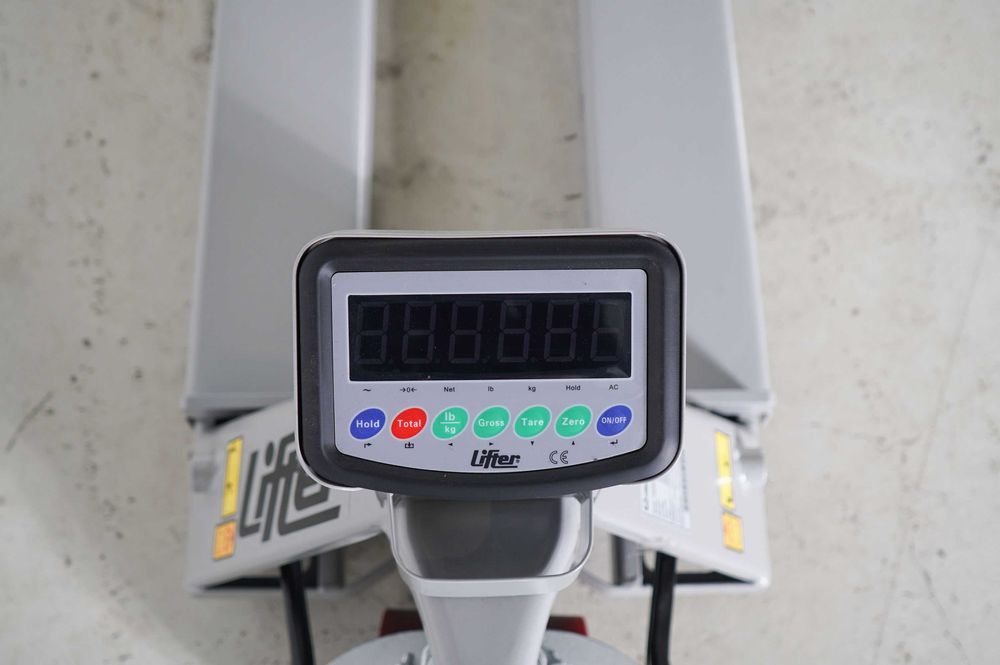 Porta-paletes manual com balança Pramac/Lifter - 2000 kg - novo