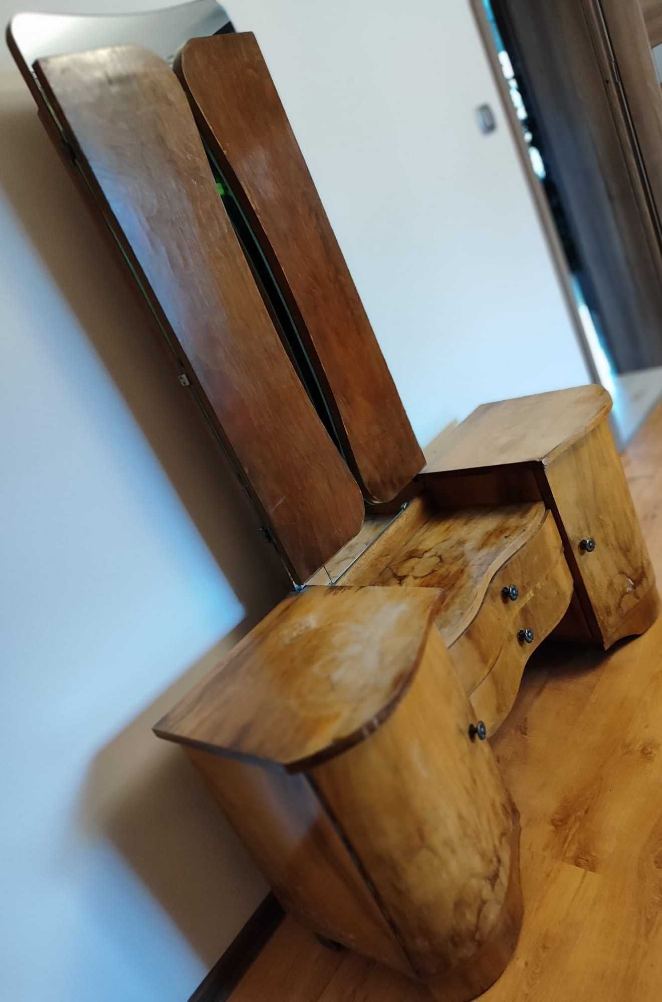 Zestaw starych mebli Szafa Łóżko Szafki nocne Toaletka ANTYK ArtDeco
