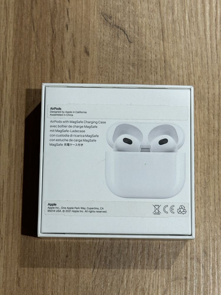 Apple AirPods 3 (MME73) with MagSafe Charging