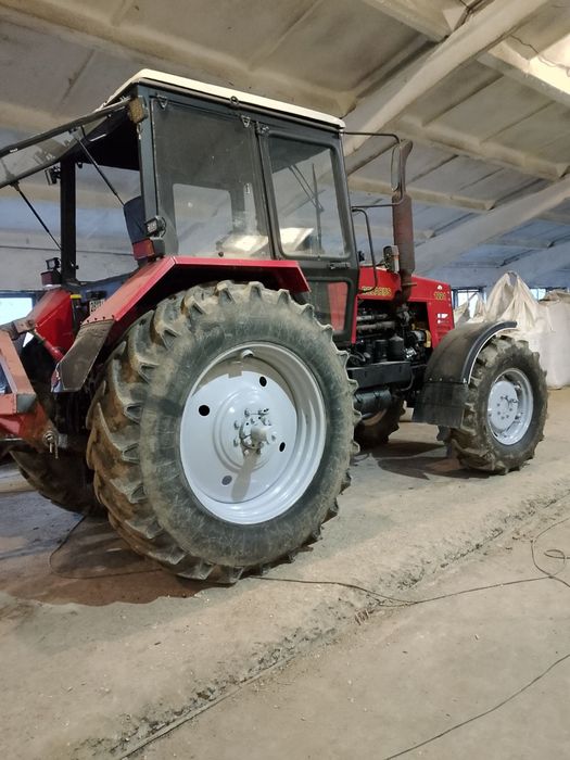 Трактор МТЗ 1221