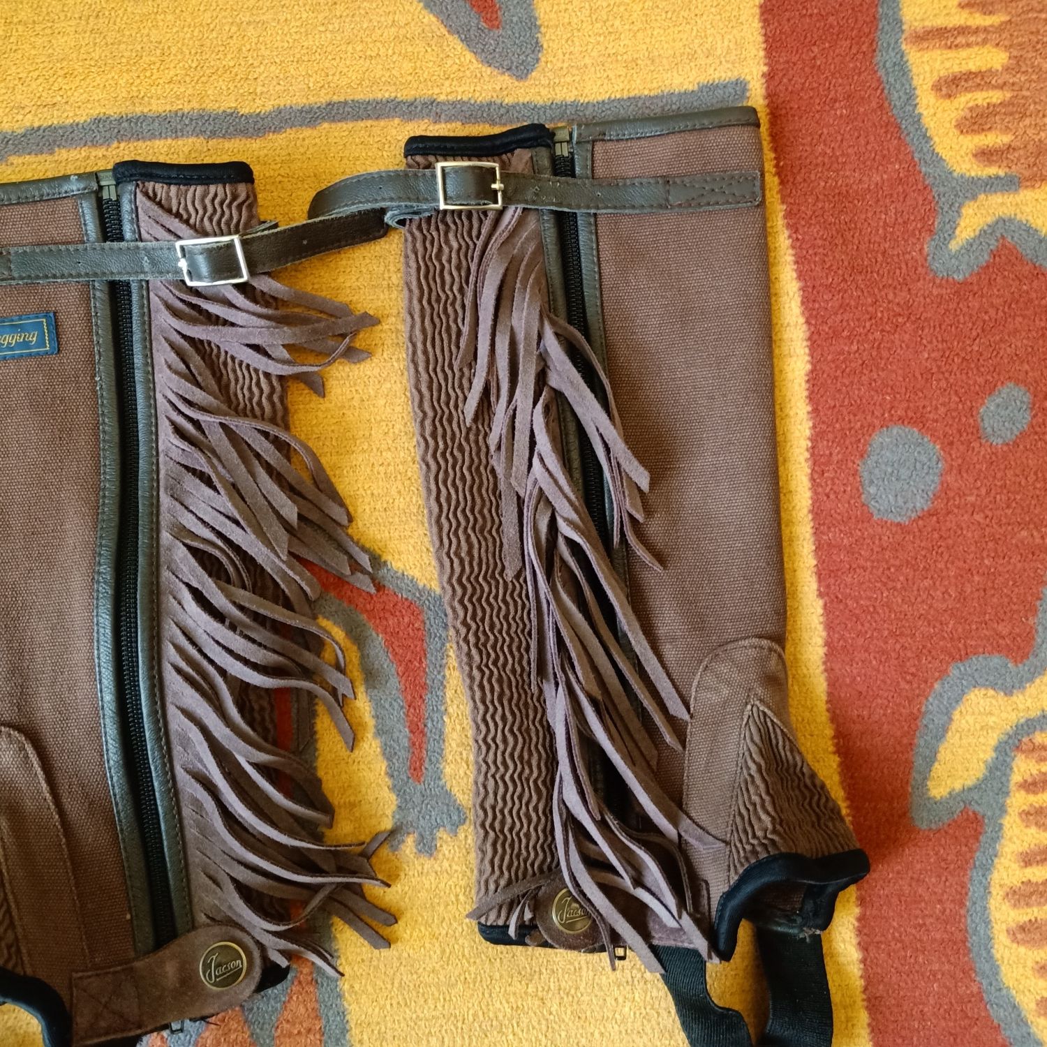 Czapsy krótkie marki JACKSON . 10 UK size childs M