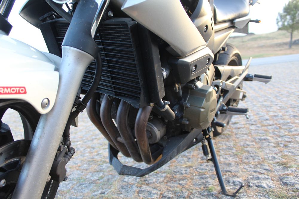 Yamaha Xj6 Naked