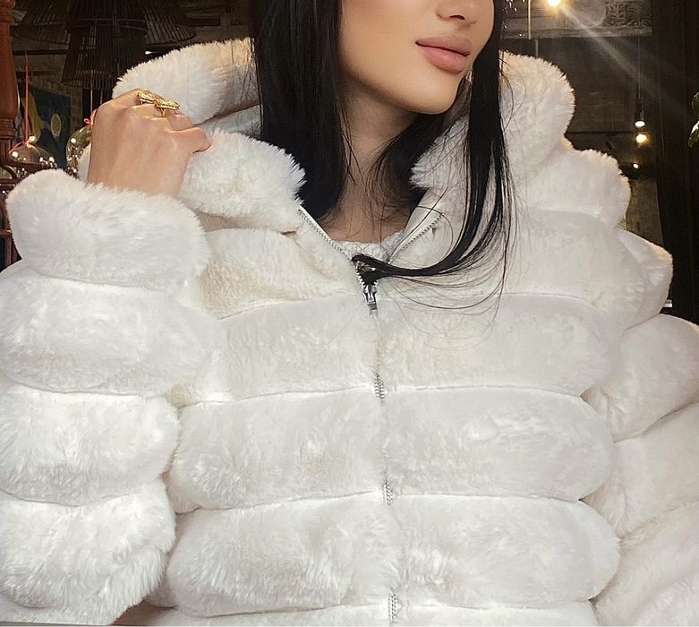 Шуба жіноча шубка куртка з хутром Шуба куртка женская полушубок