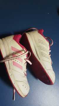 Sapatilhas adidas n28