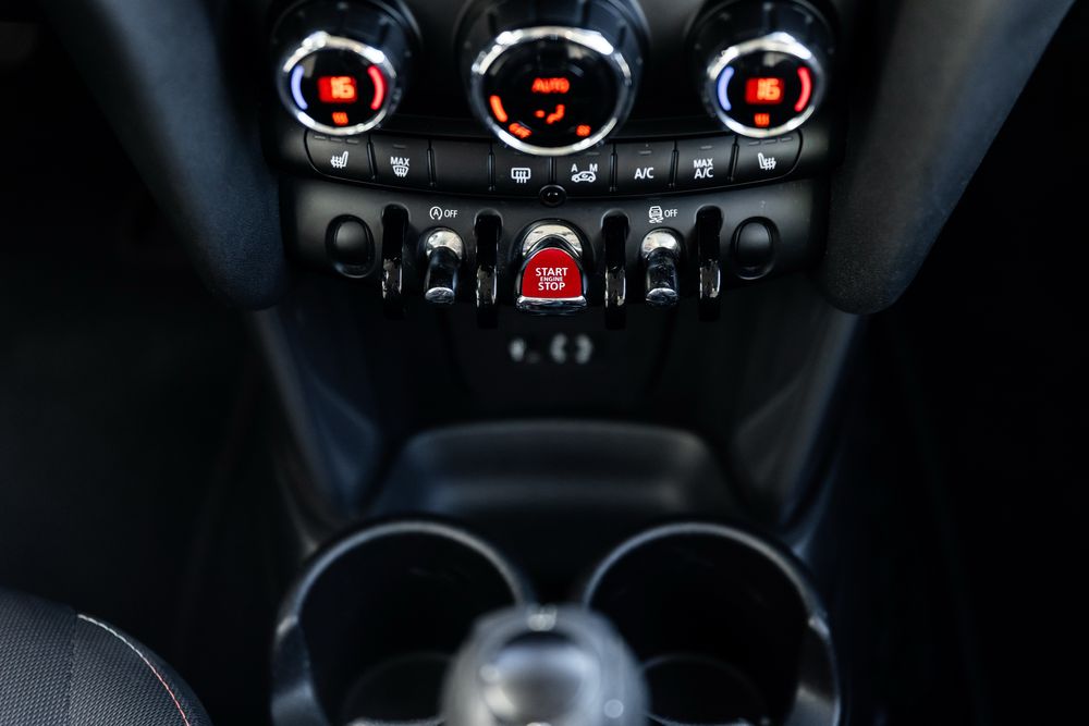 MINI 3 Portas Cooper D F56