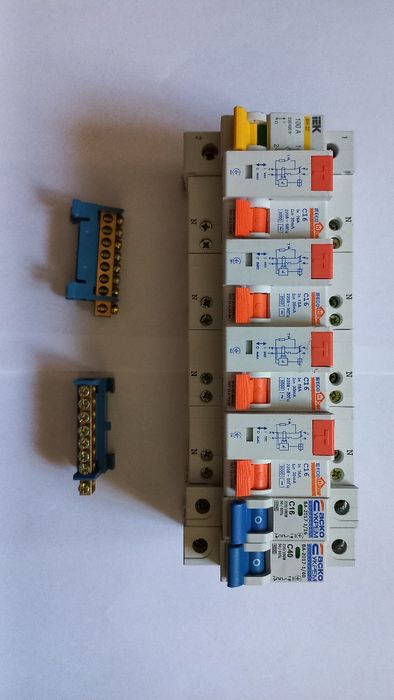 Електро вимикачі , диференційний вимикач