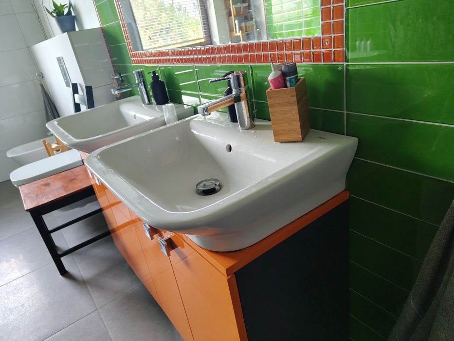 Umywalki ceramiczne Roca szt.2