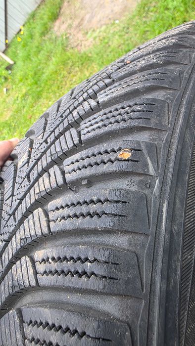 Hankook Winter i*cept RS2 225/45r17 2021 rok