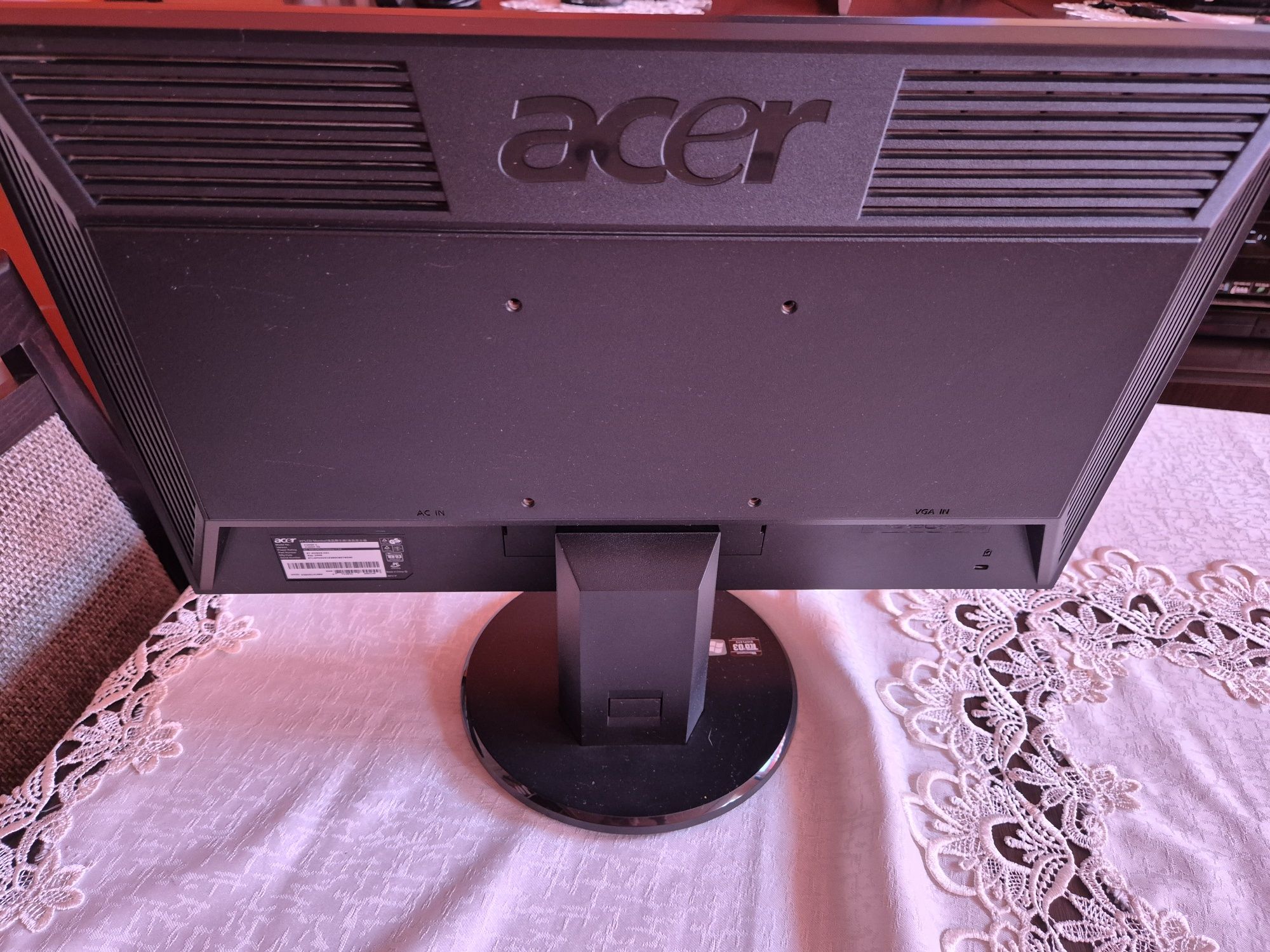 Monitor do komputera acer.