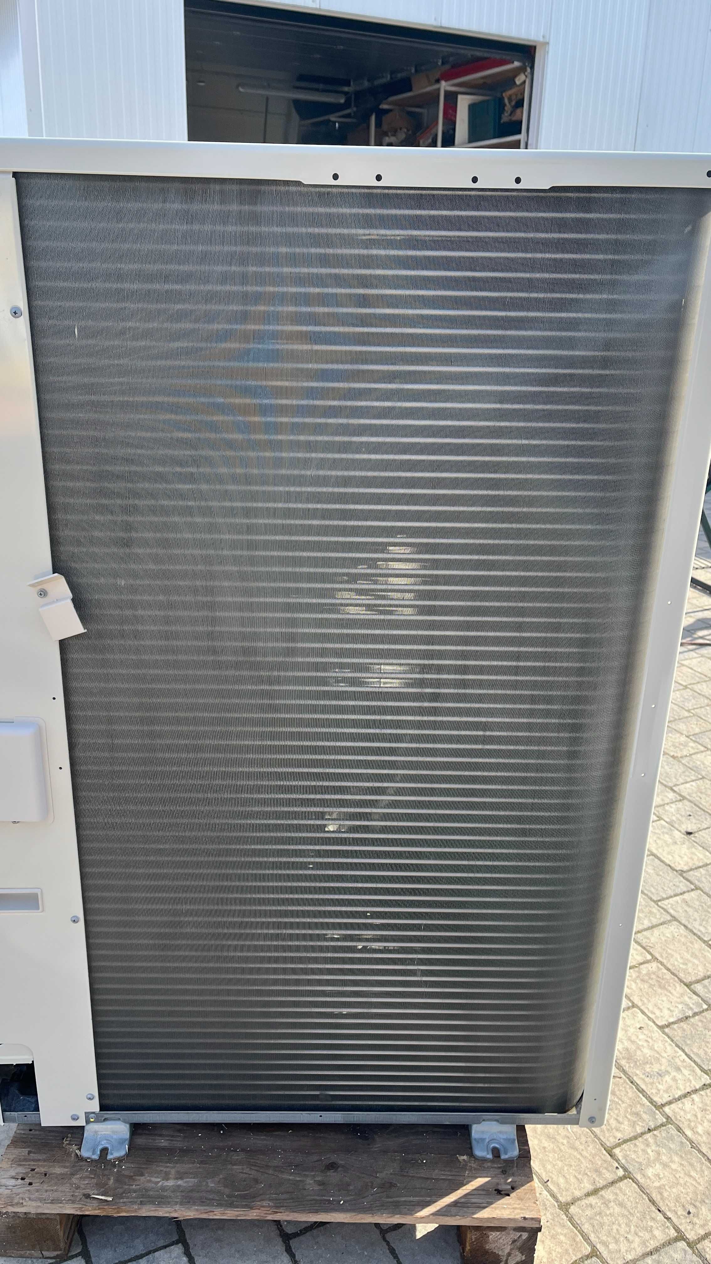 POMPA CIEPŁA Hitachi 16kW split bufor 300 L zawór 3 drogowy