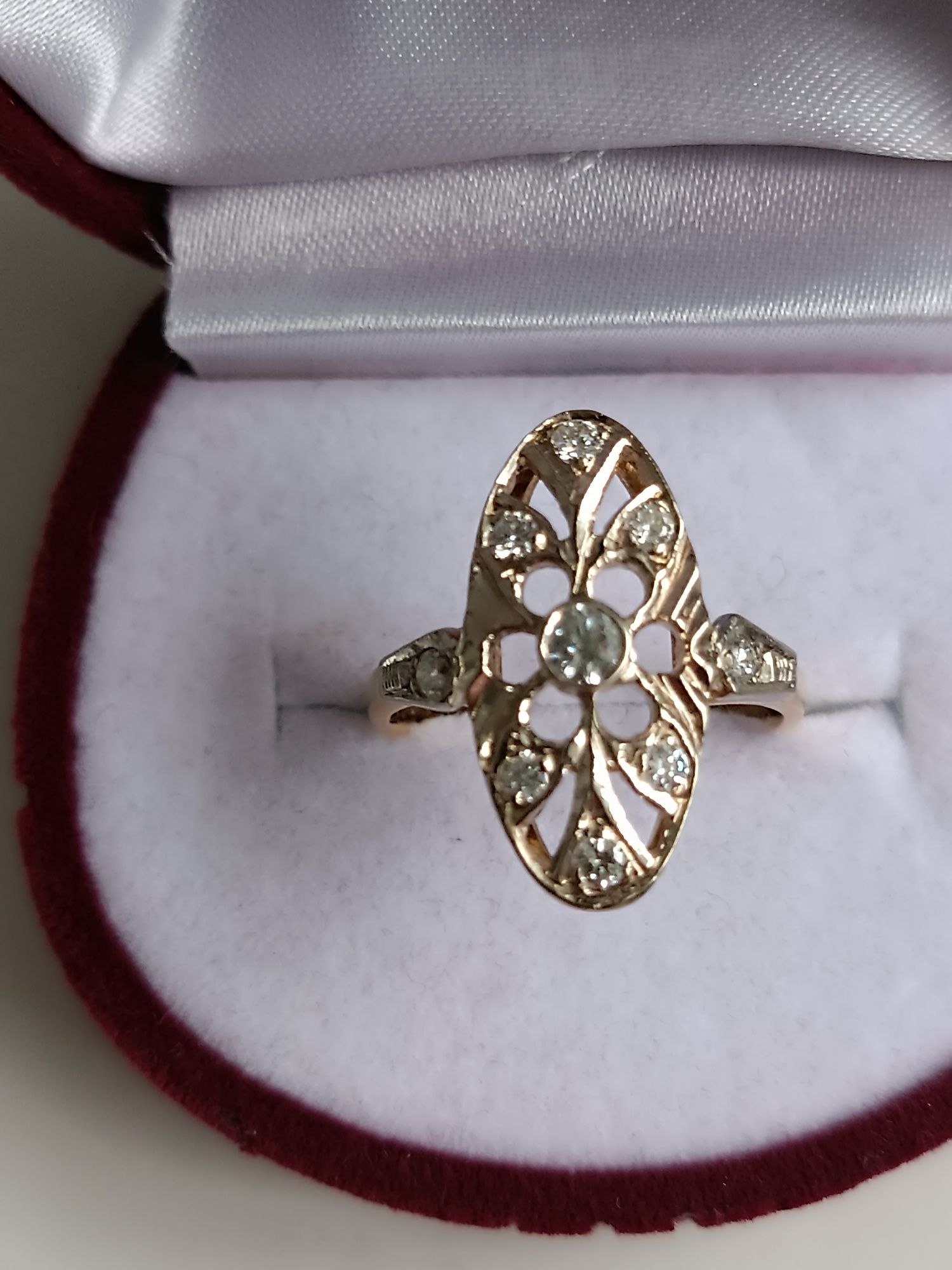 Кольцо 750 ссср с бриллиантами 0,42ct 4,5г р.17,5