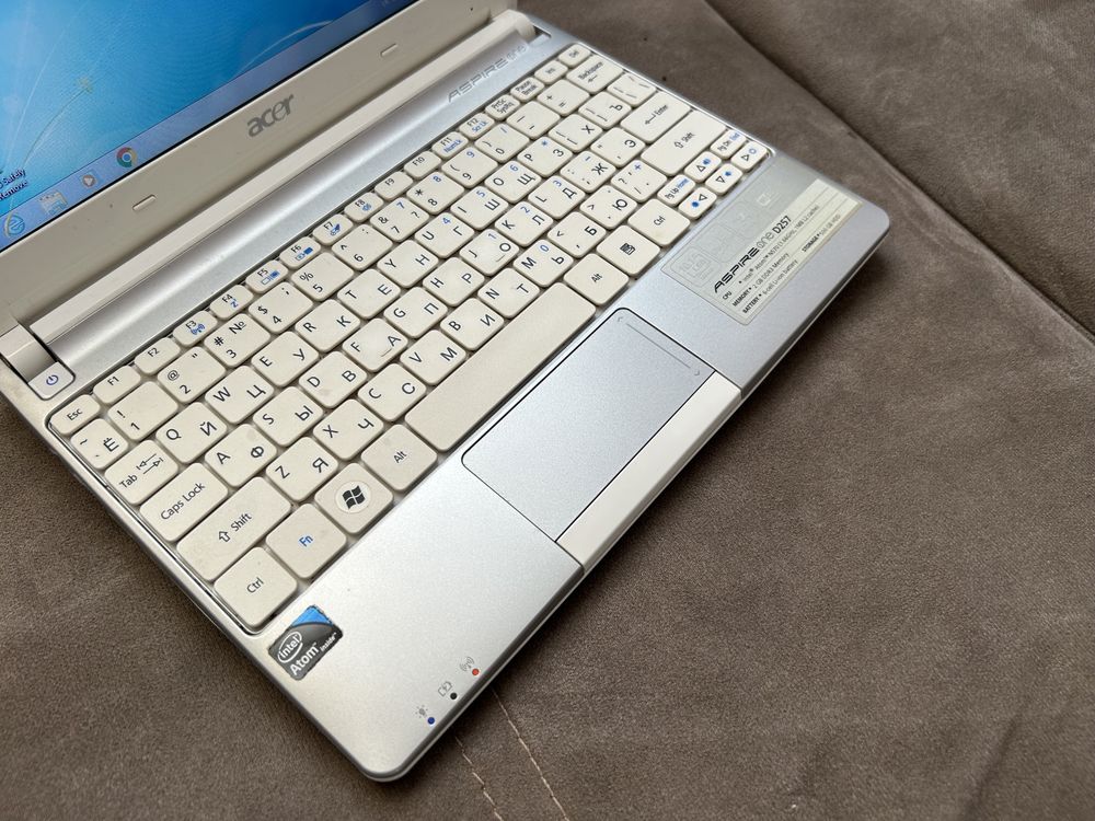 Продам нетбук Acer Aspire One D257 в ідеальному стані