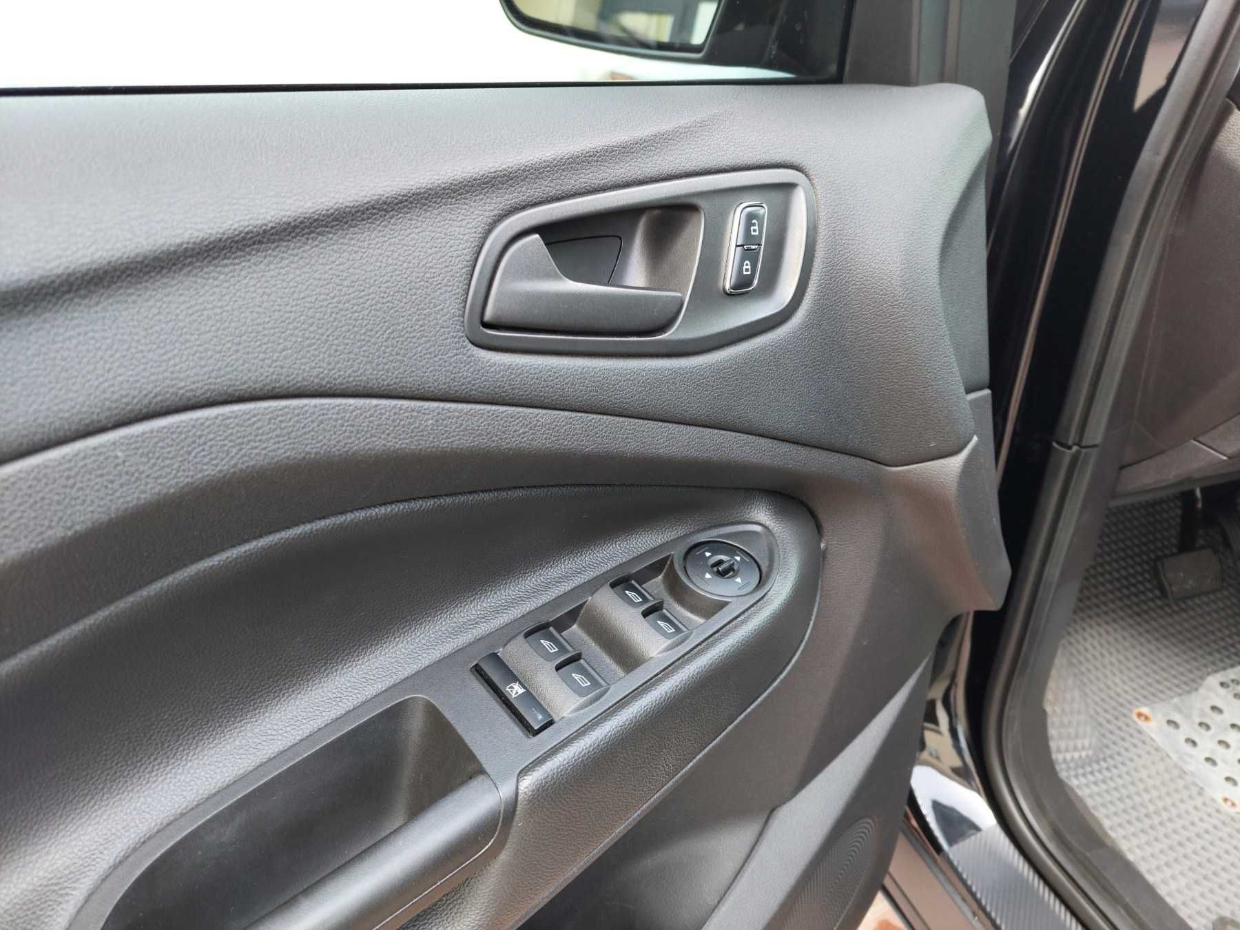 Продам Ford Escape (Куга 2) 2015/2016