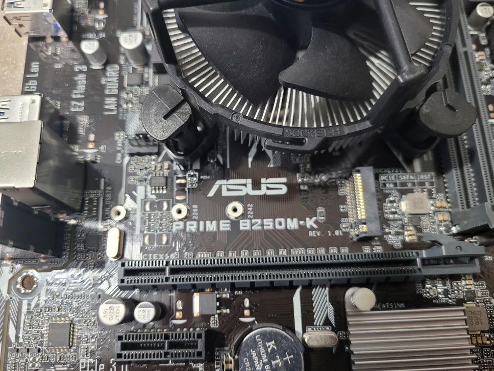 Комплект s1151 ASUS B250M-K + i5-6600K материнка і процесор