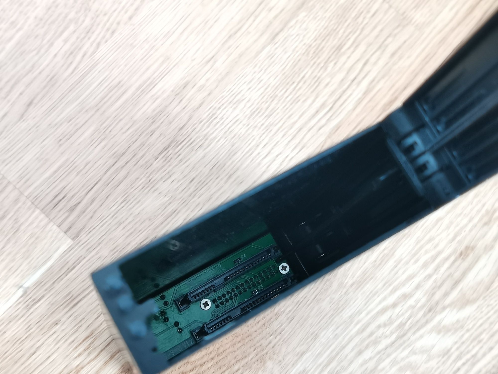 Obudowa wewnętrzna chiftec 2.5" na dwa dyski 2.5" sata