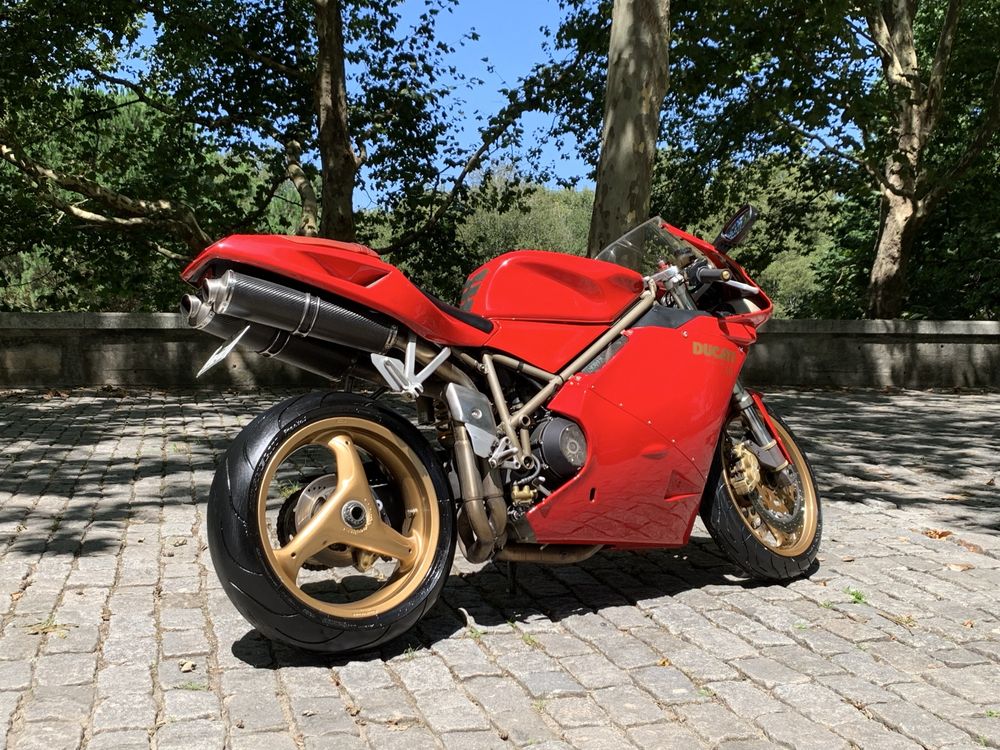 Ducati 748 Biposto