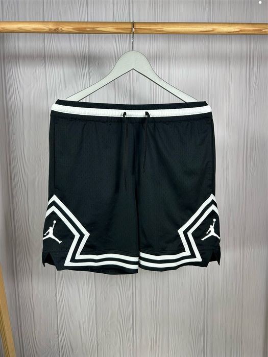 Air Jordan Dri-Fit Black шикарні шорти з гарним дизайном Оригінал!