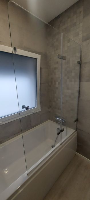 Banheira Sanindusa de Kit + Painel Vidro Duplo Rebatível