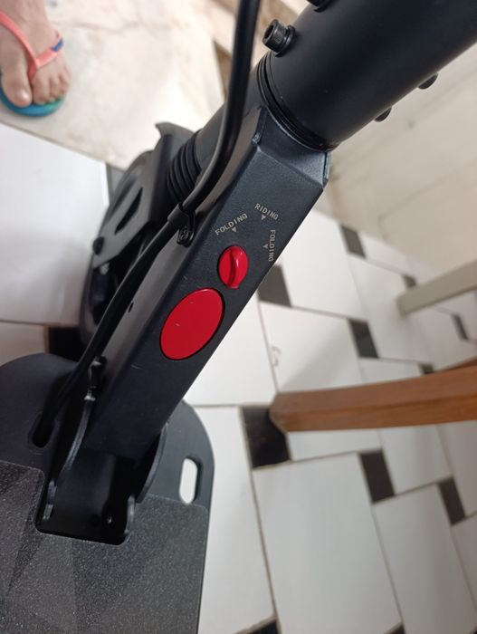 Vendo uma trotinete com menos de 1 mês