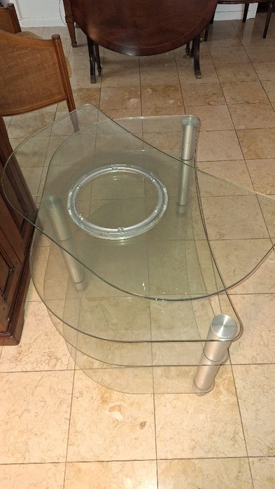 Mesa em vidro TV