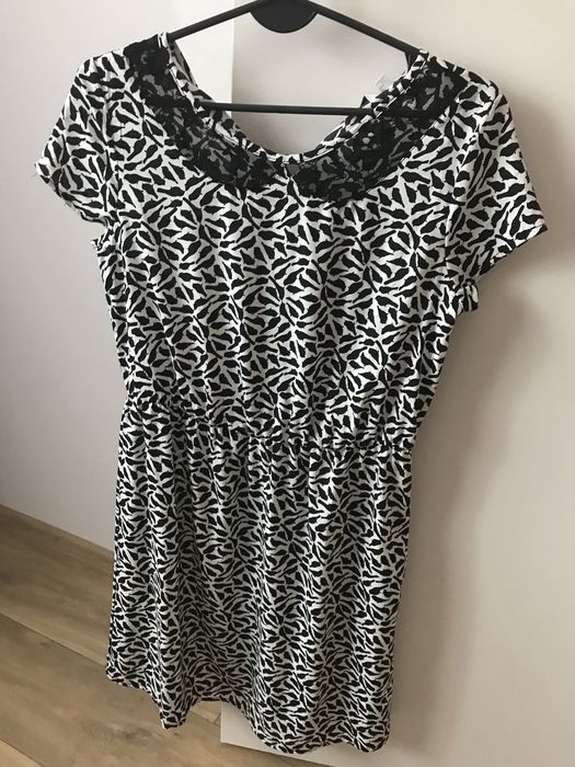 Ubrania letnie sukienki bluzki szorty