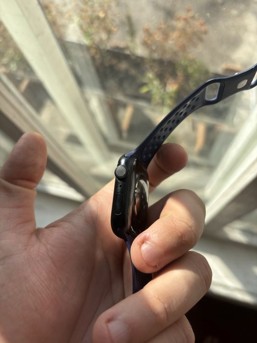 Apple watch series 9 45mm на гарантии